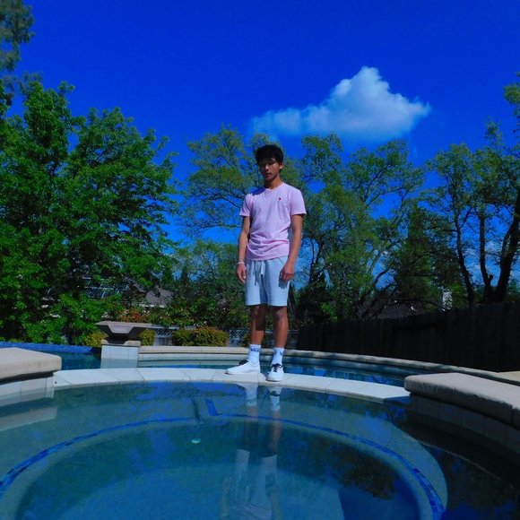 Meet your Posher, Wakee - Picture 1 of 2